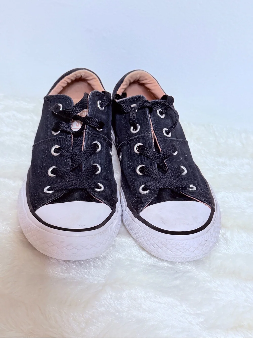 Converse Girl's CTAS Madison OX Black/Rust Pink/White Sneakers - Size 1